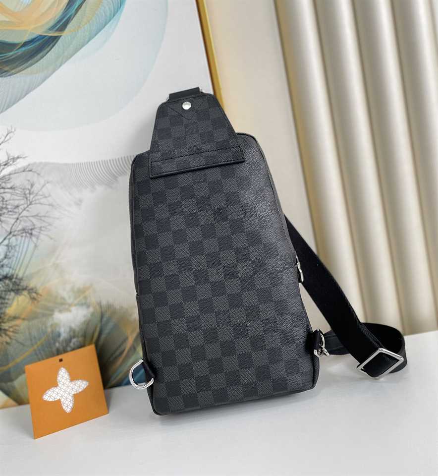 LOUIS VUITTON CHEST PACK BAG - LBP433 - 3