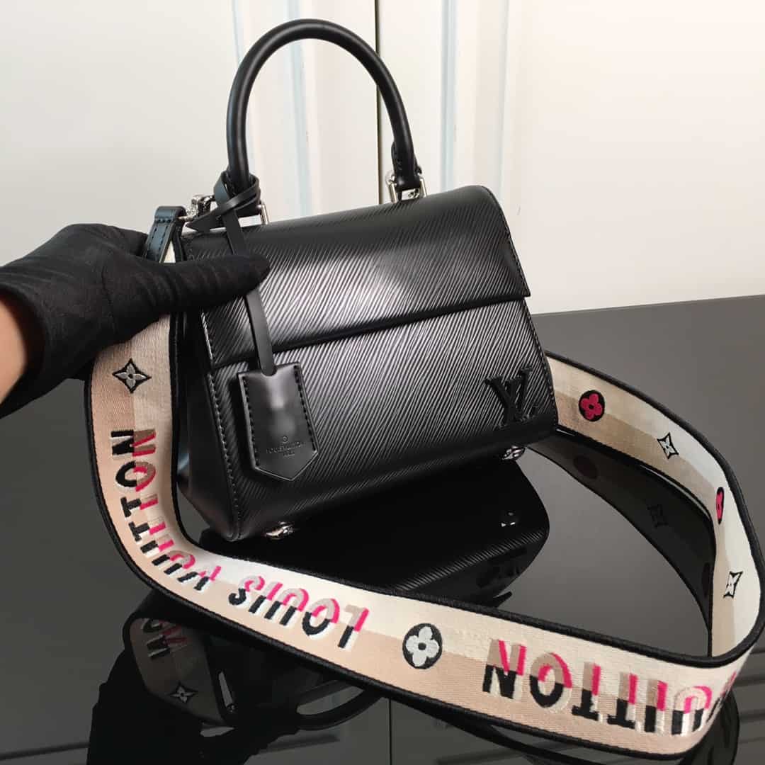Louis Vuitton Cuny BB Epi Leather in Black - LHB475 - 2