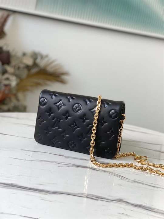 Louis Vuitton Pochette Coussin - LHB374 - 2