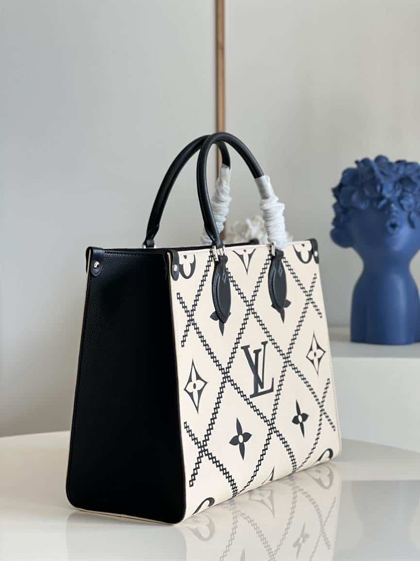Louis Vuitton Onthego MM - LTB520 - 5
