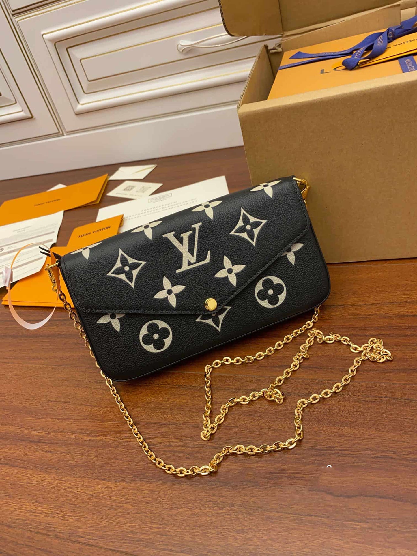 Louis Vuitton Félicie Pochette - LHB486 - 2