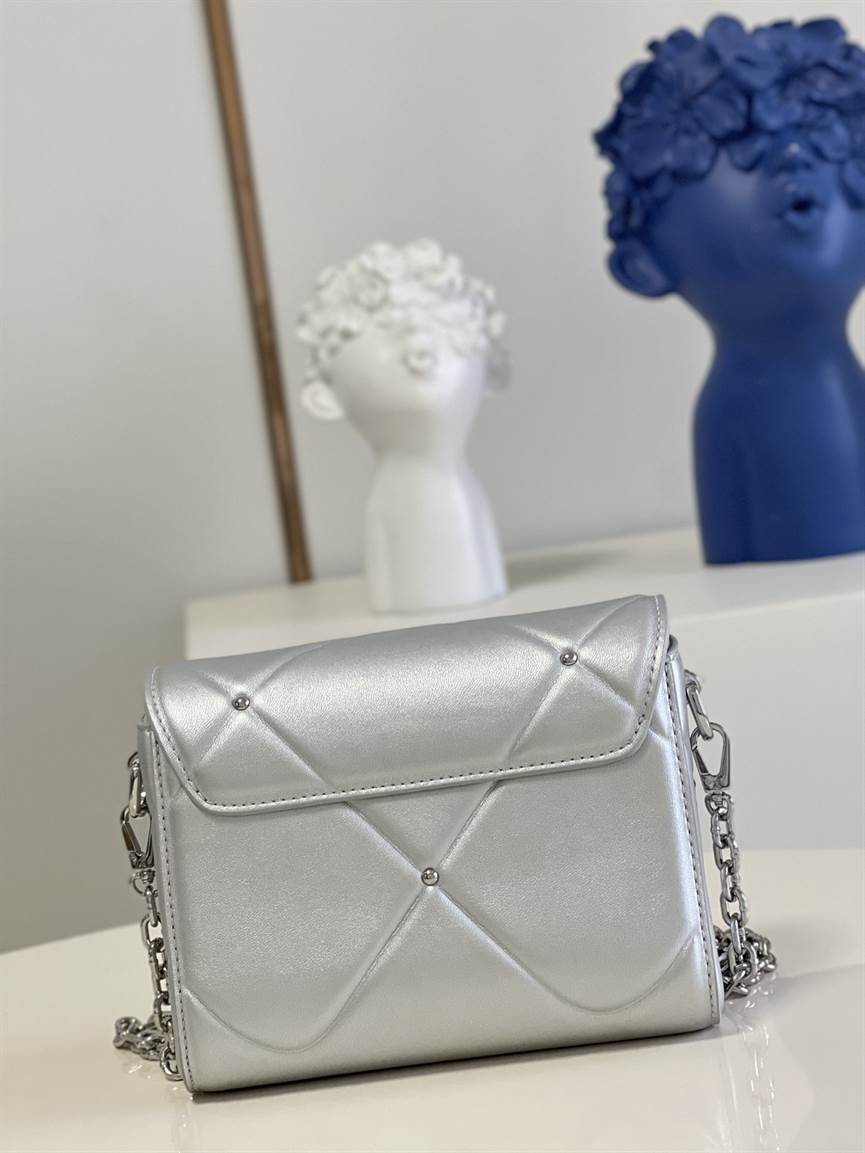 Louis Vuitton Twist MM - LHB526 - 3