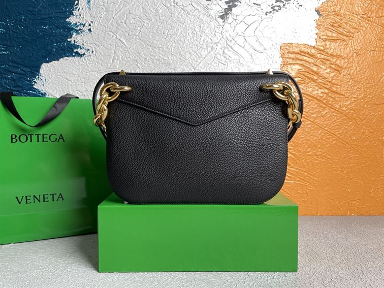 Bottega Veneta Wonmen's Mount in Black - PBV14 - 3