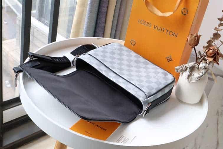 LOUIS VUITTON DAMIER INFINI CLUTCH - LMB336 - 3