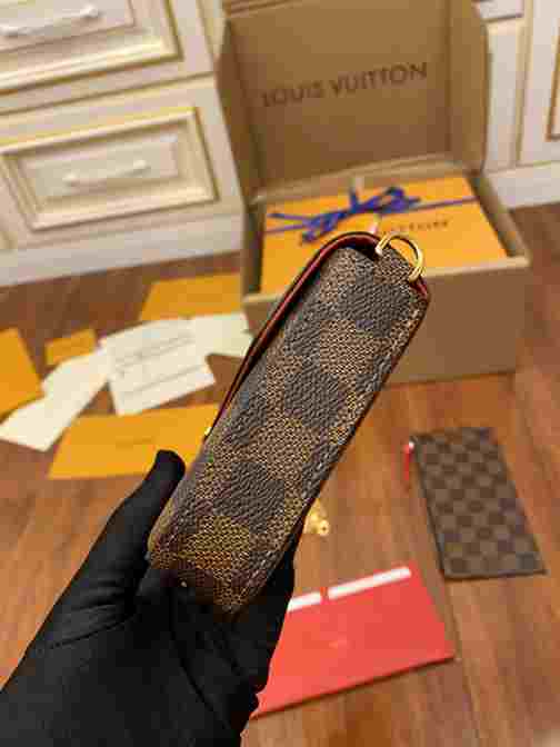 LOUIS VUITTON SHOULDER BAG - LHB633 - 6