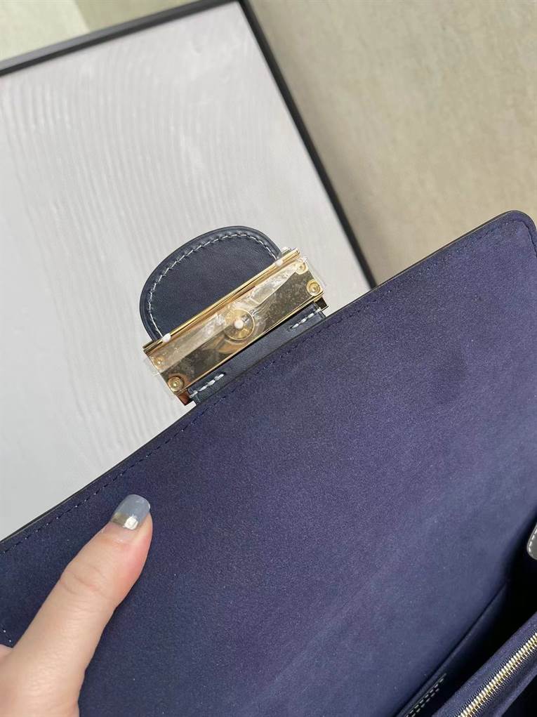Louis Vuitton Dauphine MM - LHB512 - 5