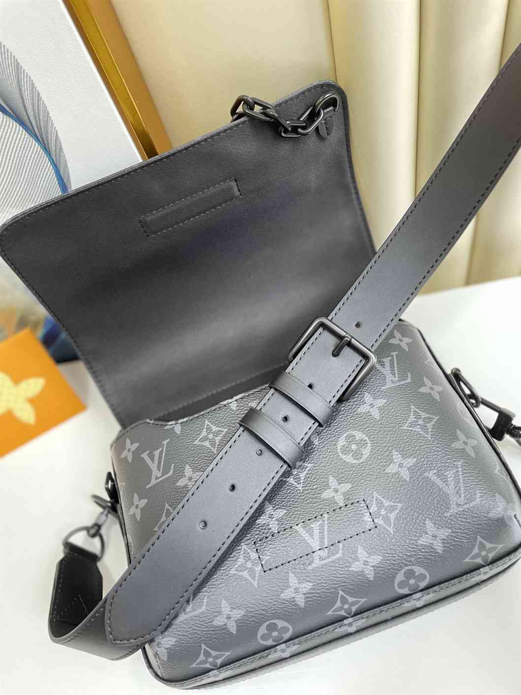 Louis Vuitton Steamer Messenger - LMB322 - 5