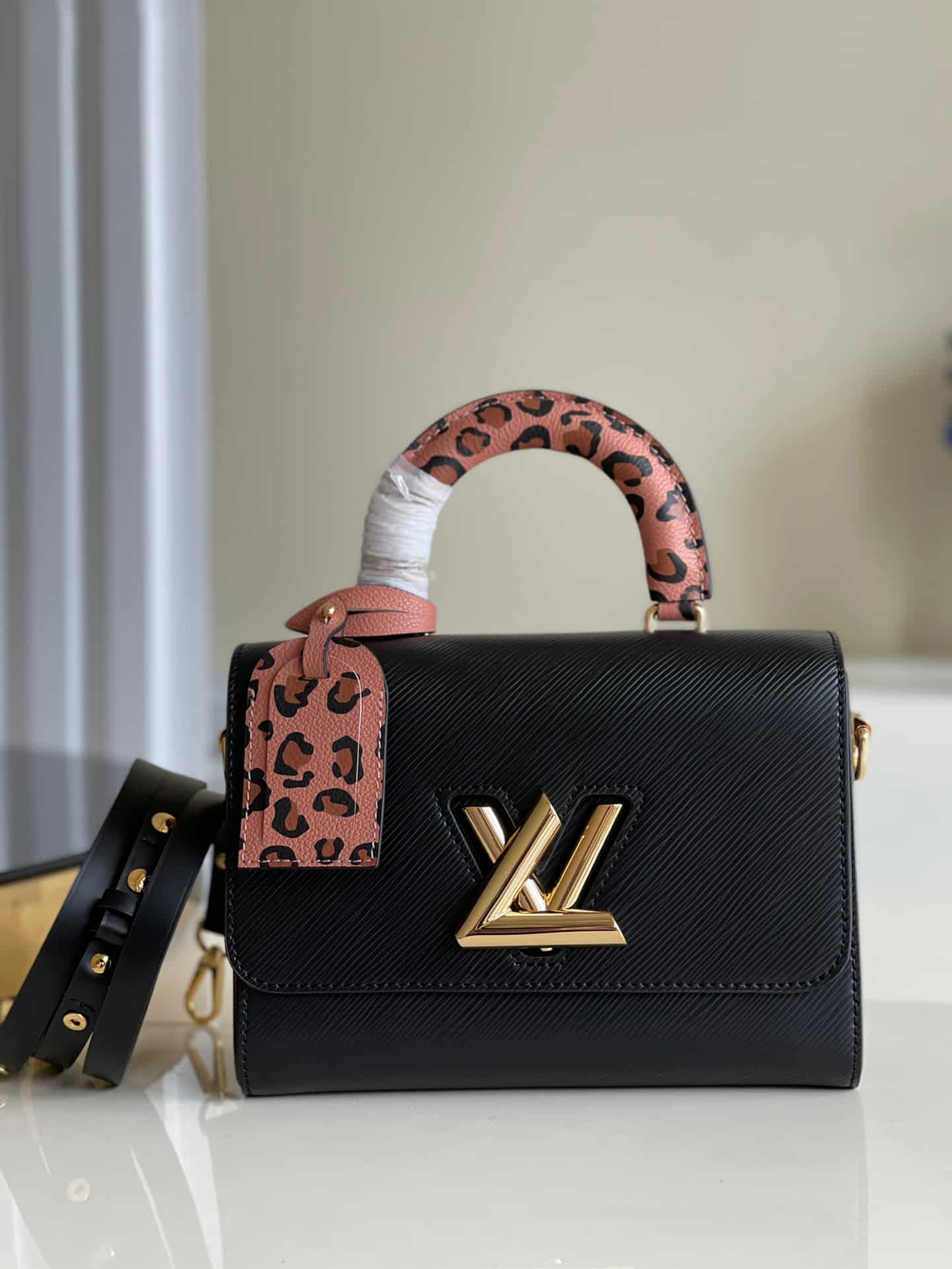 Louis Vuitton Twist MM Epi Leathers In Black - LHB483 - 2