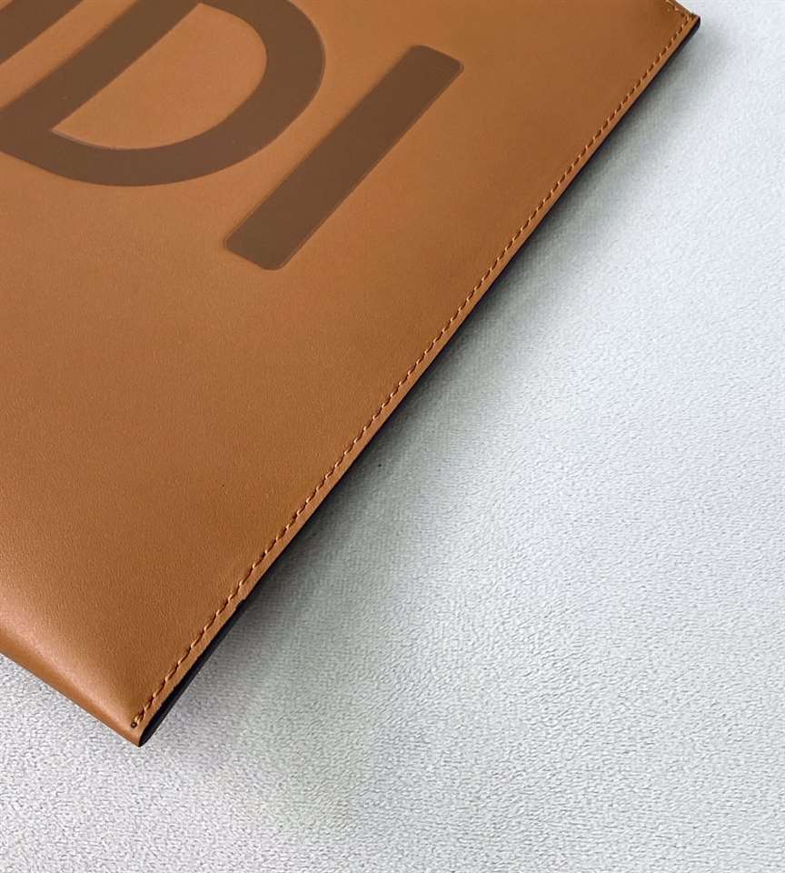 Fendi Clutch - FPD33 - 5
