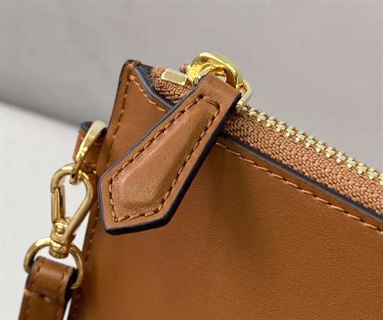 Fendi Clutch - FPD33 - 7