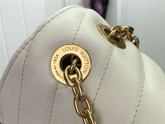 Louis Vuitton Wave Chain Bag - LHB323 - 3