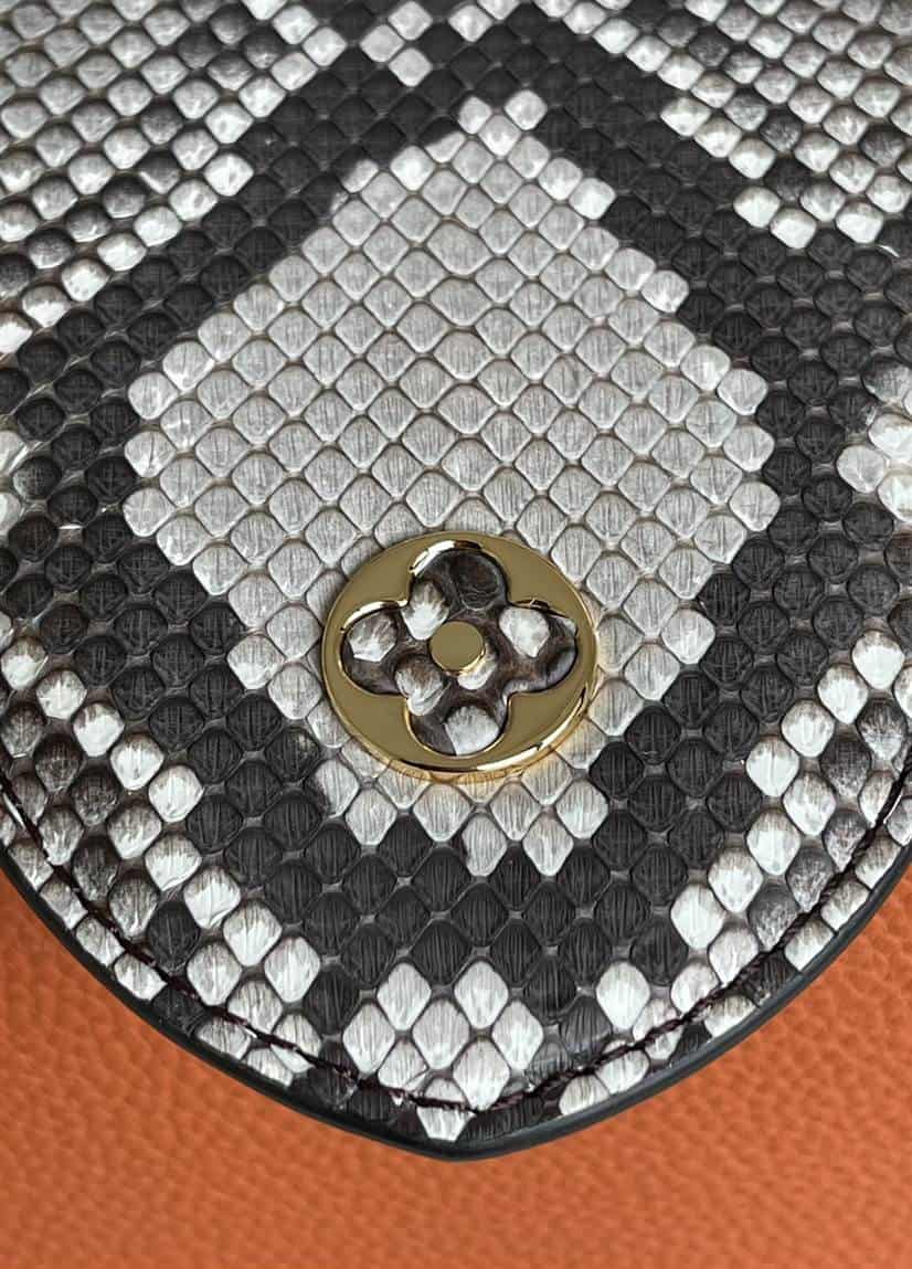 Louis Vuitton Capucines BB - LHB557 - 8