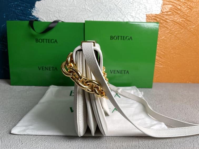 Bottega Veneta Wonmen's Mount in White - PBV16 - 4