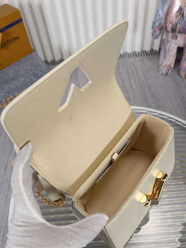 Louis Vuitton Twist PM handbag - LHB650 - 5