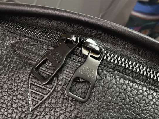 Louis Vuitton Discovery Bumbag - LBB256 - 5