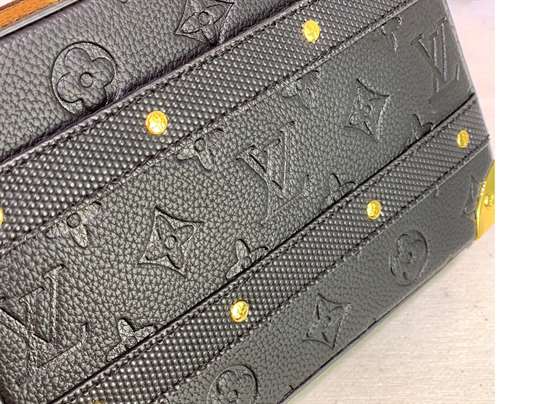 Louis Vuitton Logo Messenger And Shoulder Bag - LMB248 - 4