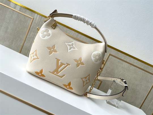 Louis Vuitton Marshmallow - LHB389 - 2