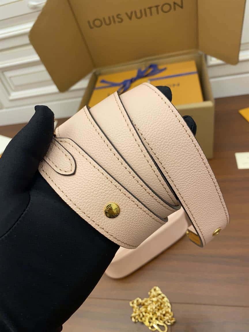Louis Vuitton Lockme Tender - LHB471 - 4