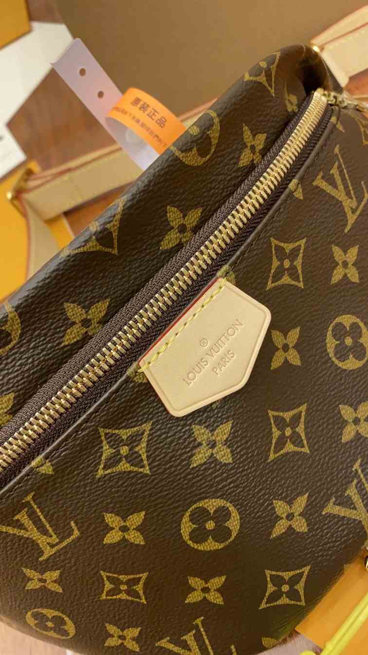 LOUIS VUITTON WAIST BUMBAG - LMB342 - 8