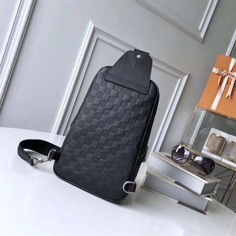 Louis Vuitton Avenue Sling Bag - LMB315 - 3