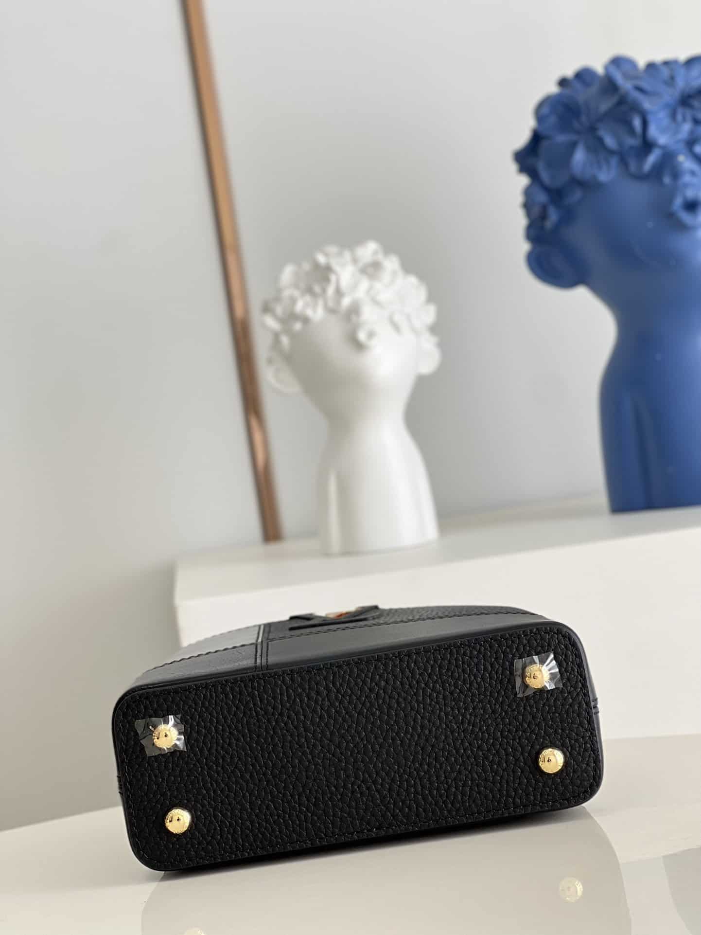 Louis Vuitton Capucines BB Capucines - LHB487 - 7
