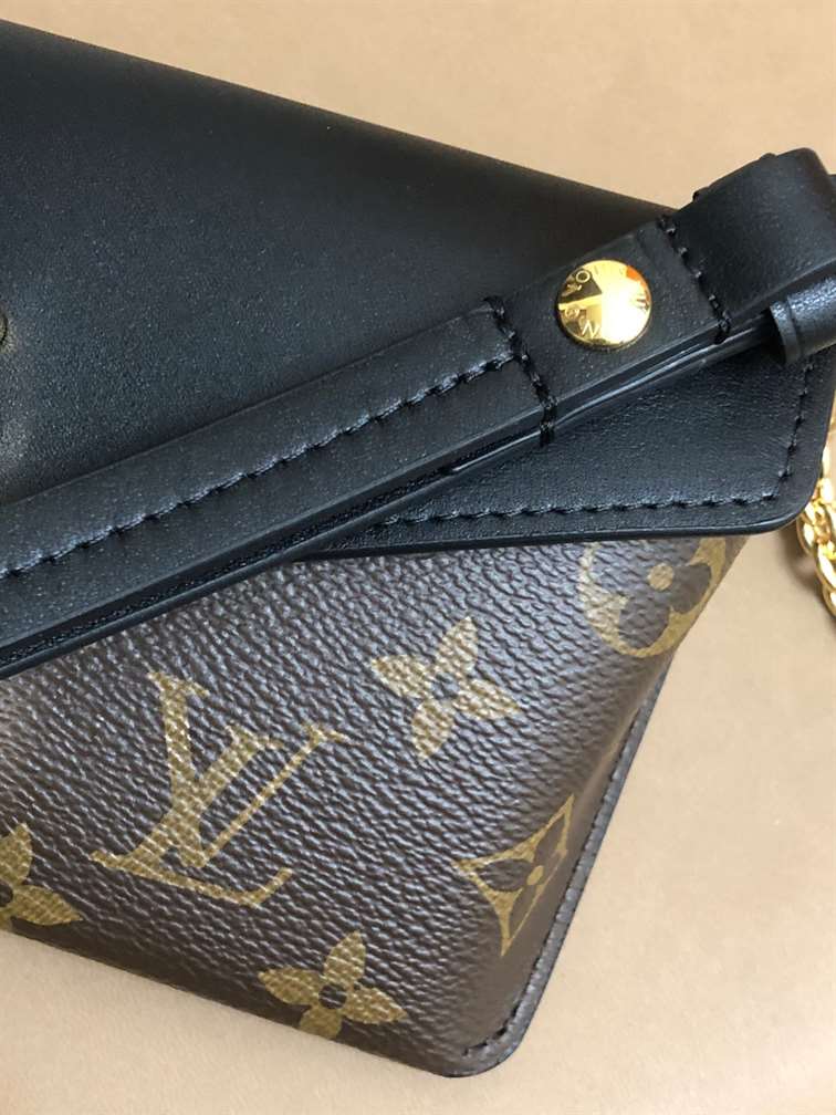 Louis Vuitton Padlock On Strap - LHB358 - 8