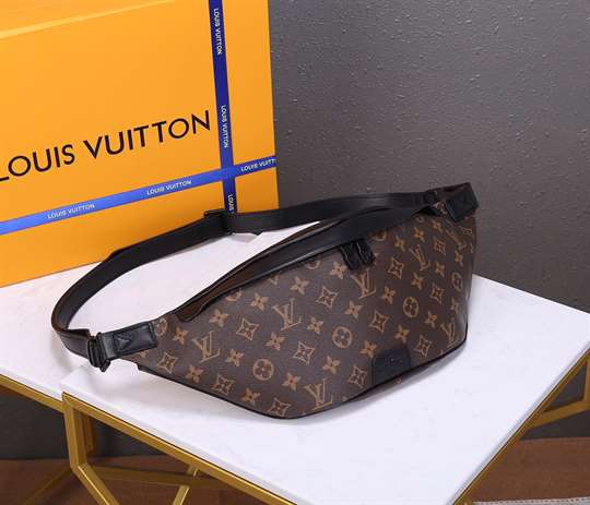 Louis Vuitton Discovery Bumbag - LBB290 - 2