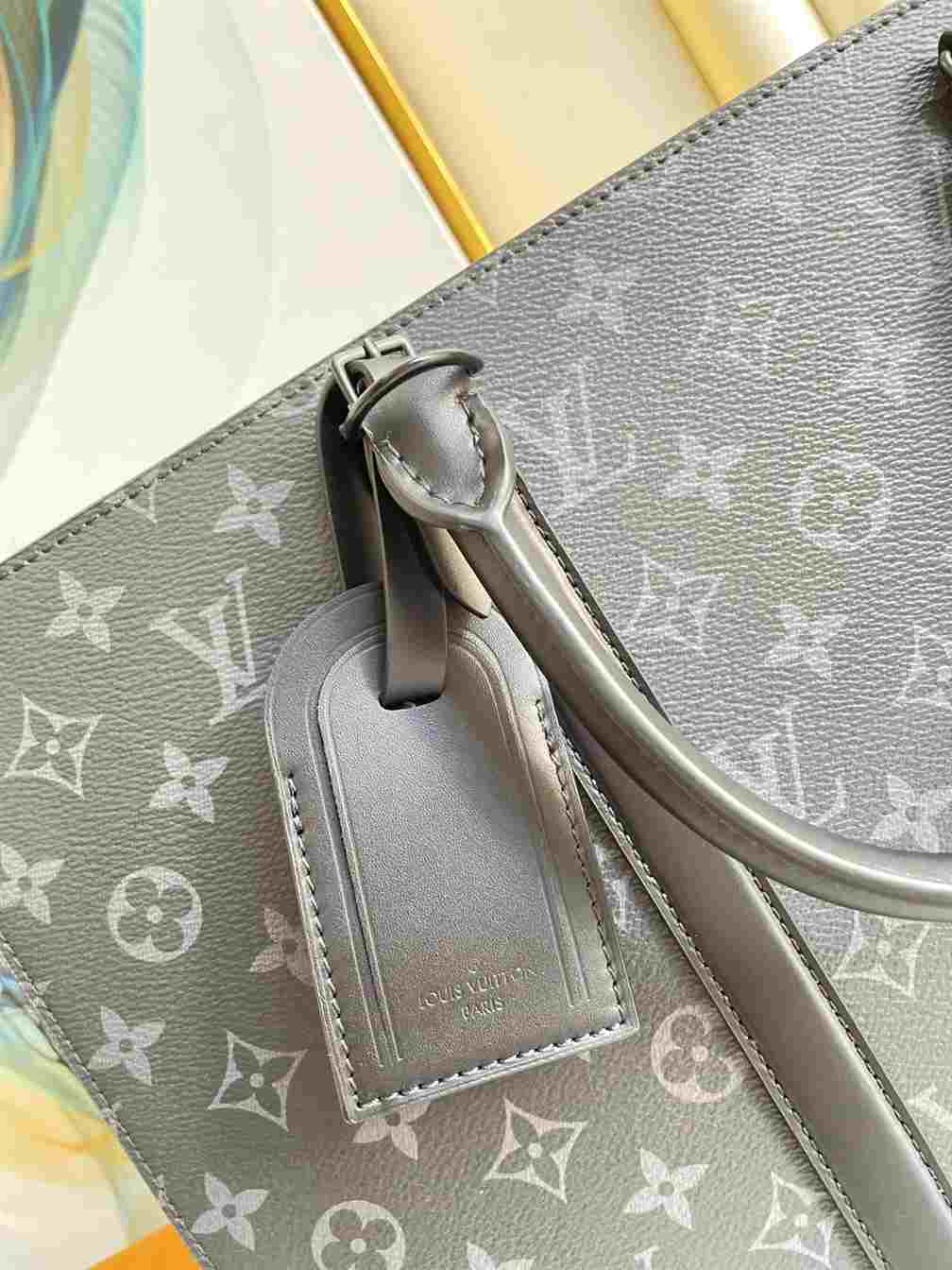 LOUIS VUITTON PLAT HORIZONTAL ZIPPÉ - LDB450 - 3