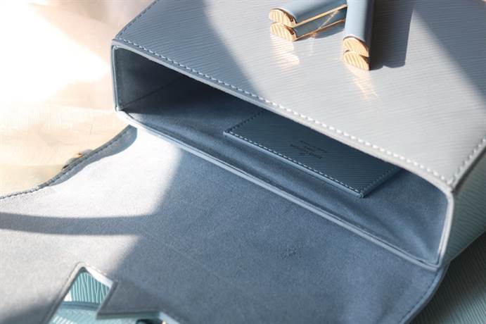 Louis Vuitton Twist PM - LHB565 - 5