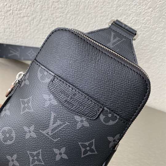 Louis Vuitton Outdoor Slingbag - LMB172 - 4