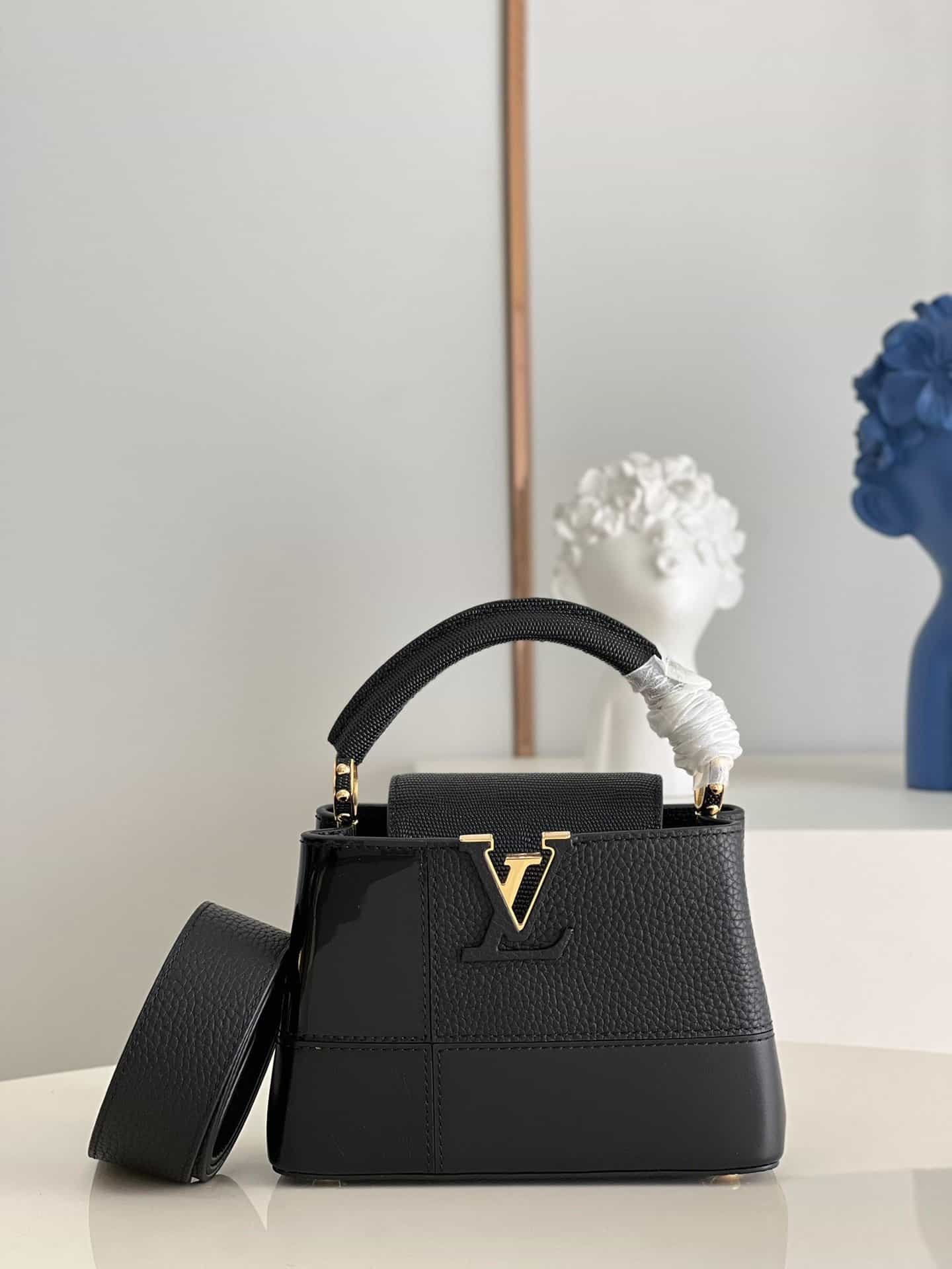 Louis Vuitton Capucines BB Capucines - LHB487 - 2