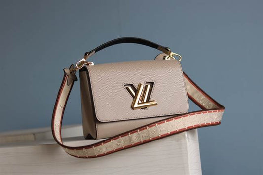 Louis Vuitton Twist PM - LHB583 - 1