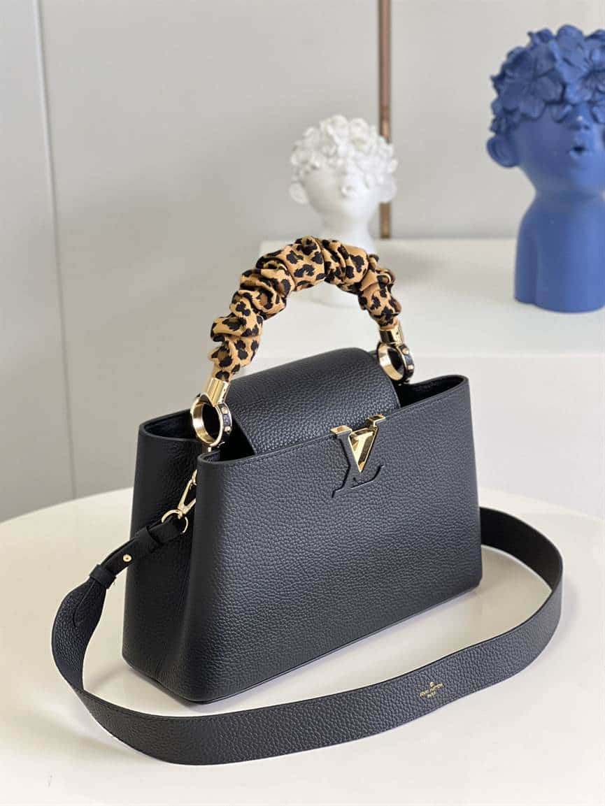 Louis Vuitton Capucines MM - LHB514 - 8