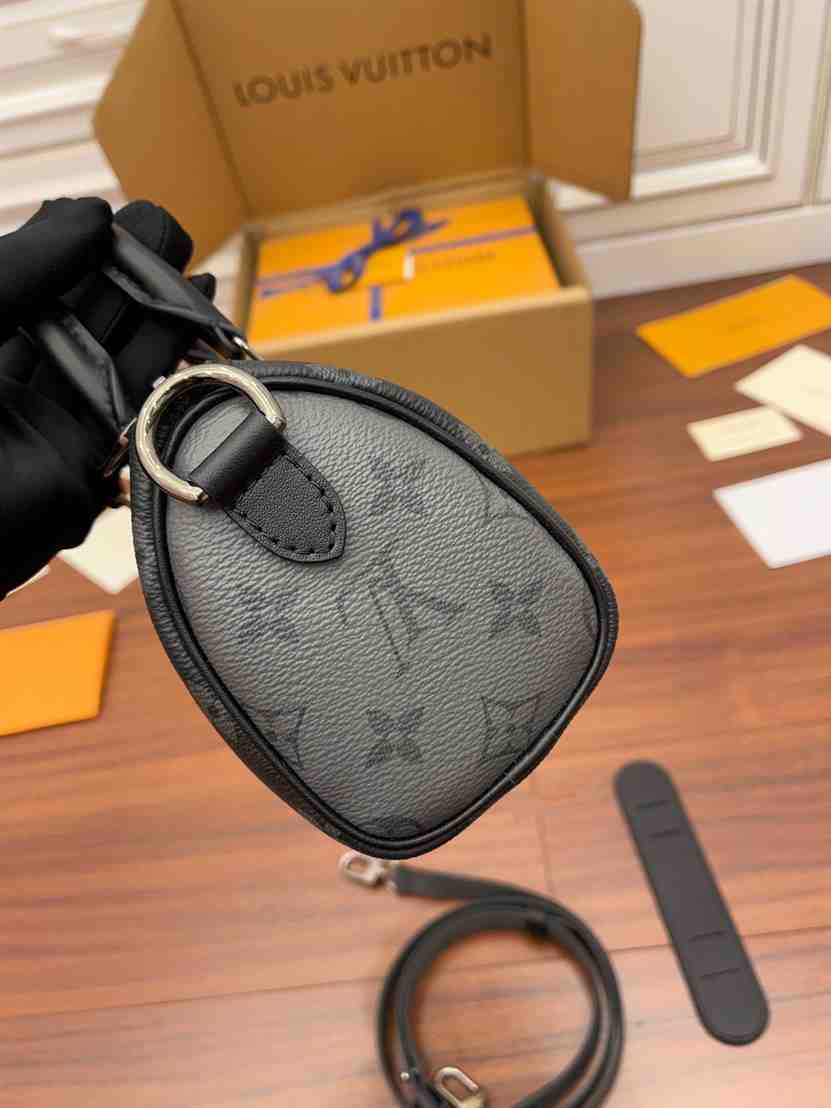 LOUIS VUITTON SHOULDER BAG - LMB330 - 5