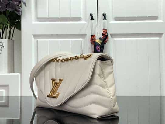 Louis Vuitton Wave Chain Bag - LHB323 - 2