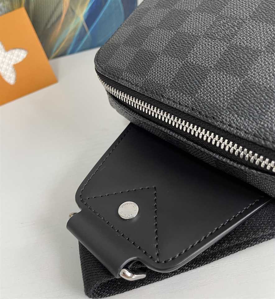 LOUIS VUITTON CHEST PACK BAG - LBP433 - 6