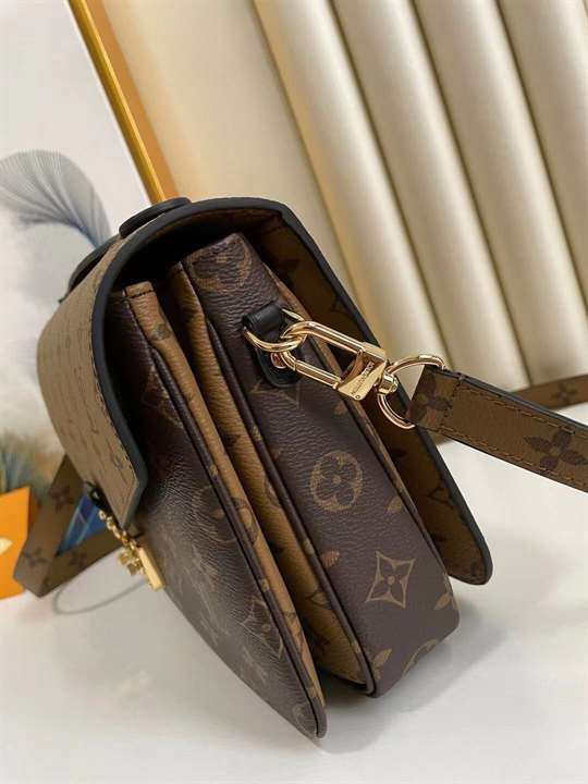 Louis Vuitton Pochette Métis - LHB207 - 6