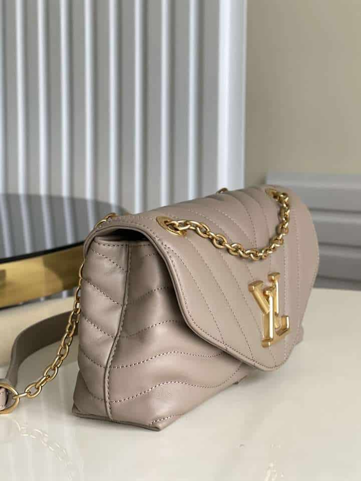Louis Vuitton Wave Chain Bag - LHB353 - 3