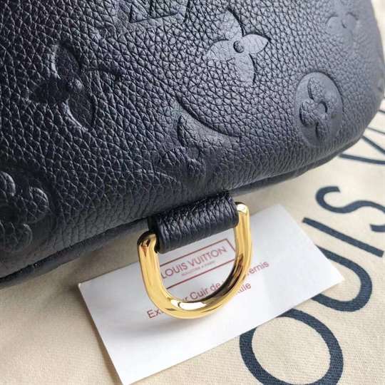 Louis Vuitton Discovery Bumbag - LBB310 - 4
