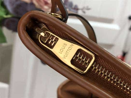 Louis Vuitton Caramel Brown Synthetic Knitted Raffia Shoulder Bag - LTB550 - 3