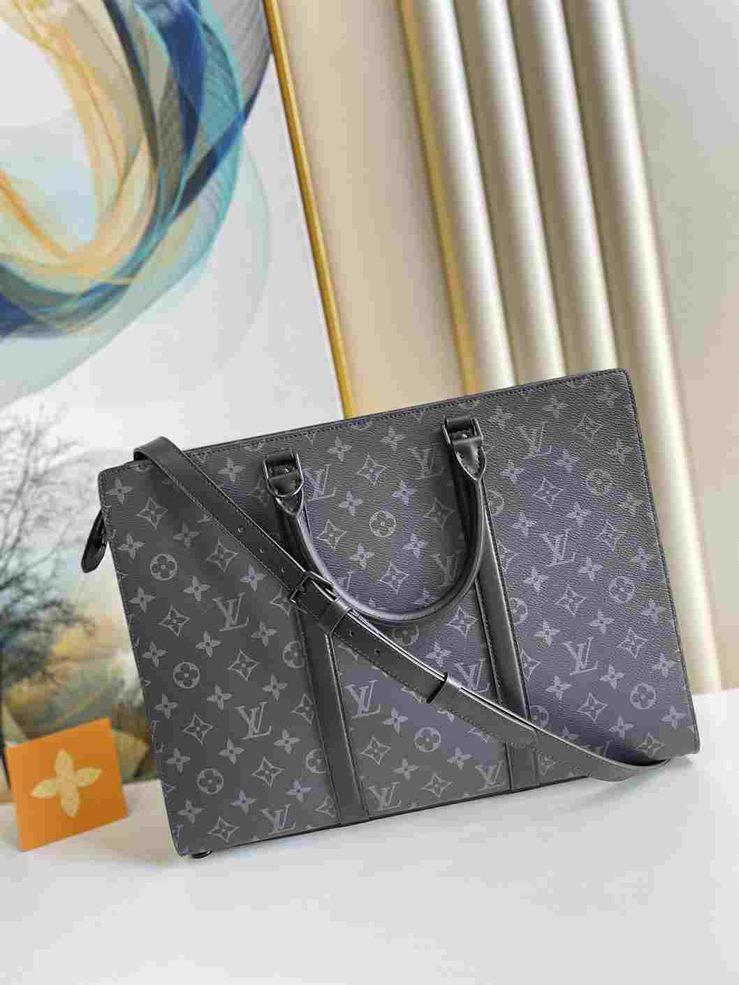 LOUIS VUITTON PLAT HORIZONTAL ZIPPÉ - LDB450 - 2