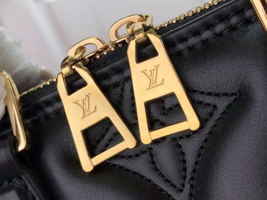 Louis Vuitton Alma BBBubblegram Leather - LHB654 - 8
