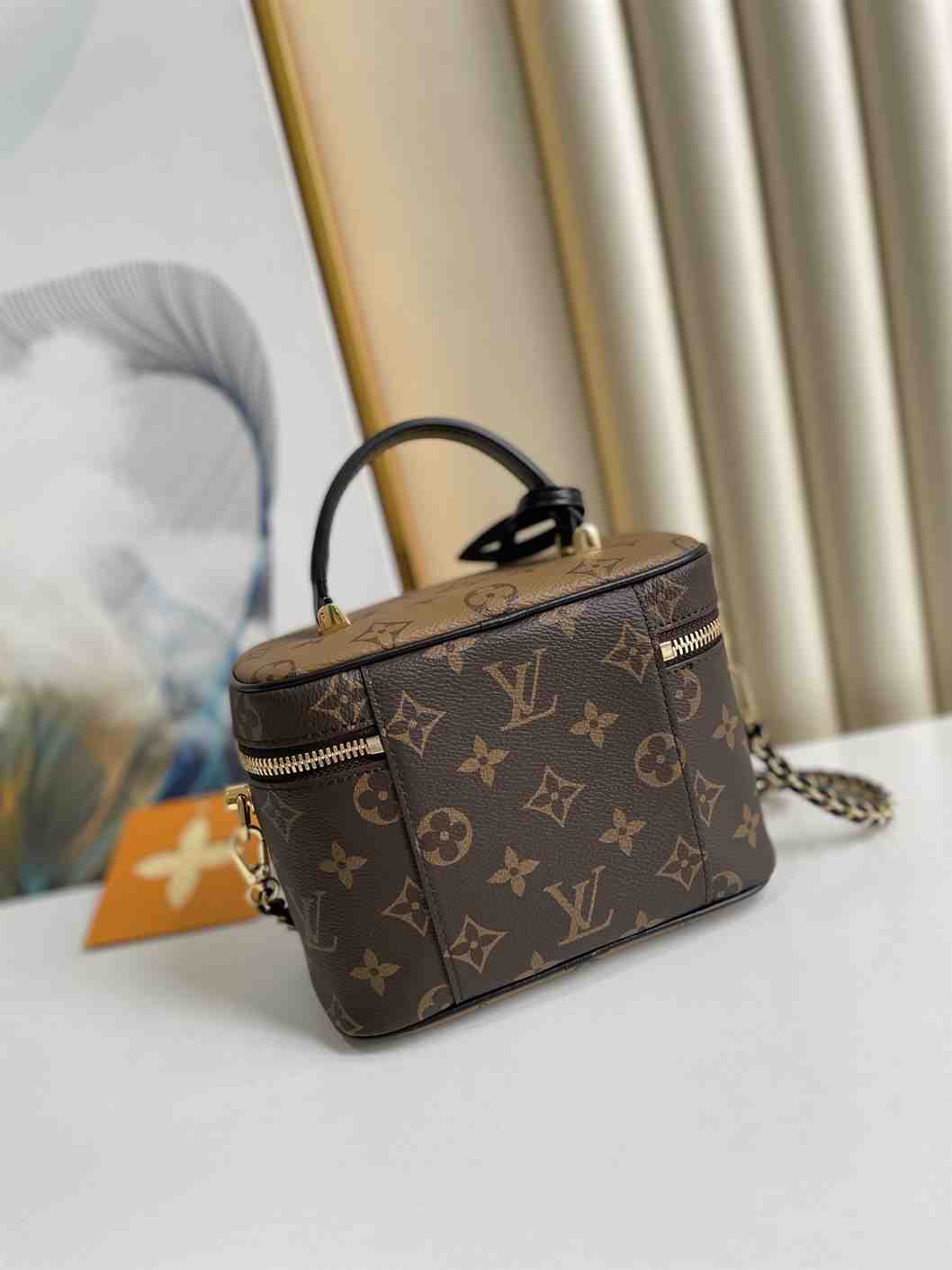 LOUIS VUITTON VANITY PM - LMB340 - 6