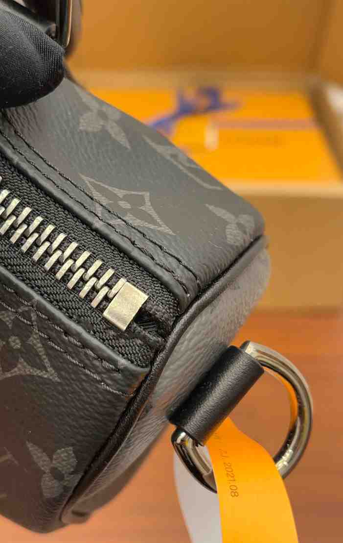 LOUIS VUITTON SHOULDER BAG - LMB330 - 6