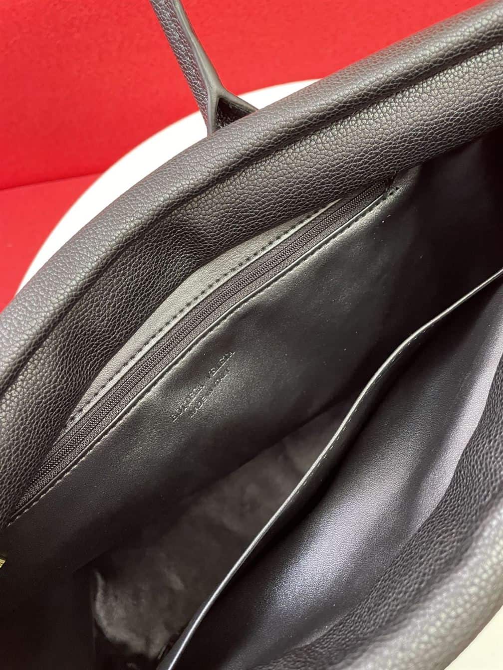 Bottega Veneta Women's Chain Tote in Black - PBV19 - 8