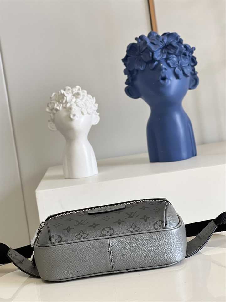 LOUIS VUITTON OUTDOOR MONOGRAM BAG - LMB326 - 7