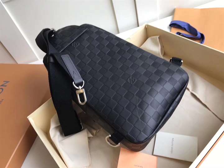 Louis Vuitton Avenue Sling Bag - LMB315 - 5