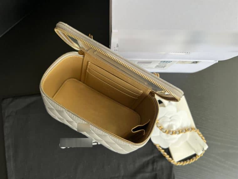 CNL Crossbody Bag - CHB133 - 4