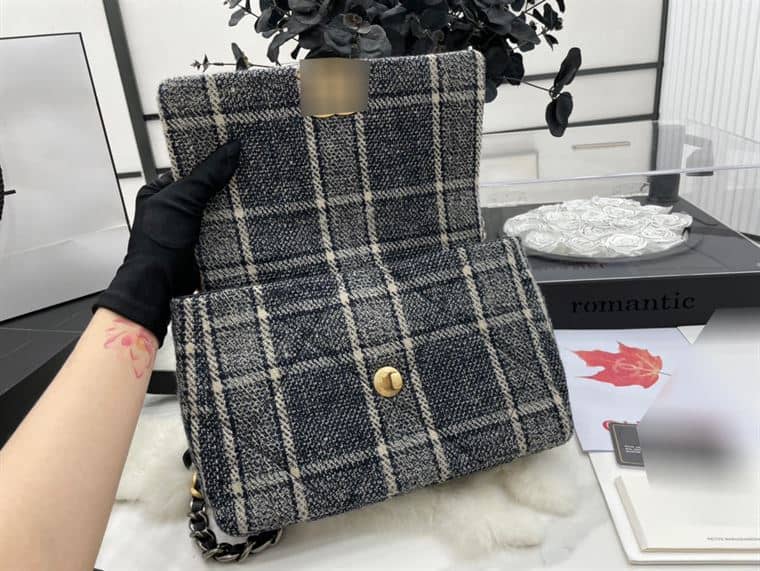 CNL Crossbody Bag - CHB150 - 3