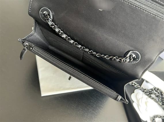CNL Crossbody Bag - CHB181 - 4